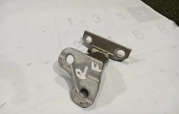 Land Rover Defender Front door upper hinge L8B2228A64AC