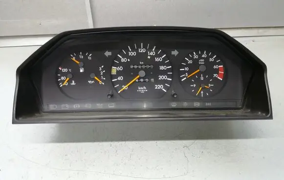 Mercedes-Benz E W124 Speedometer (instrument cluster) 1245435824 1245423701 1245420016