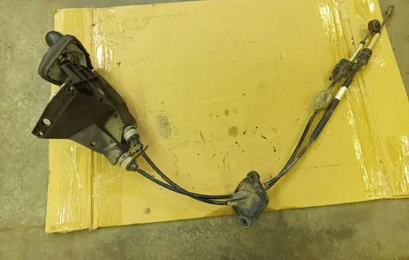 Renault Master III Gear shifter/selector 8200744935 349351730R