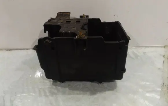 Ford Fiesta Battery box tray 