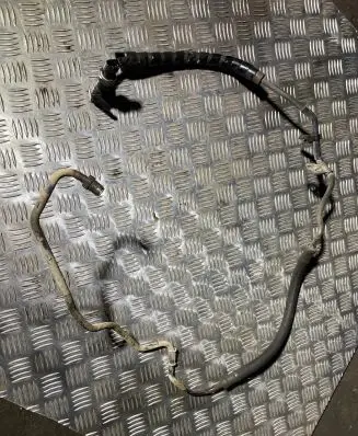 Toyota Avensis Verso Power steering hose/pipe/line