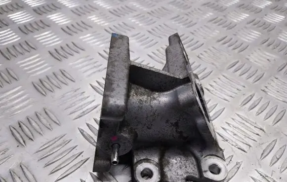 Toyota Auris E180 Other exhaust manifold parts 