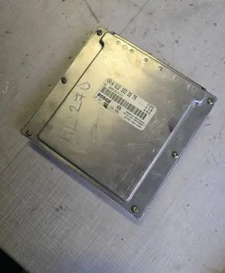 Mercedes-Benz ML W163 Engine control unit/module A6121533279 28RTE000 0281010796