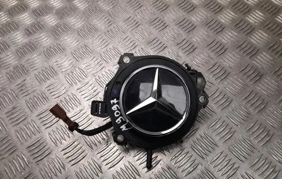 Mercedes-Benz E W238 Rear bumper camera A0997500300