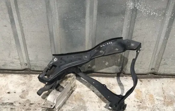 Mercedes-Benz E W212 Headlight/headlamp mounting bracket 212620021