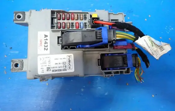 Ford Ka Fuse box set 00518004630