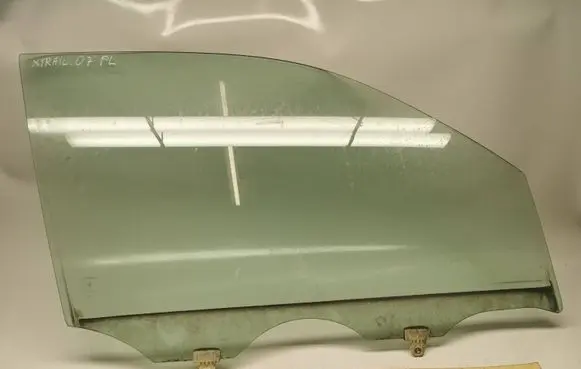 Nissan X-Trail T30 Front door window glass four-door 43R00034