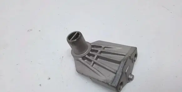 Porsche Cayenne (92A) Radiator mount bracket 7P0121079