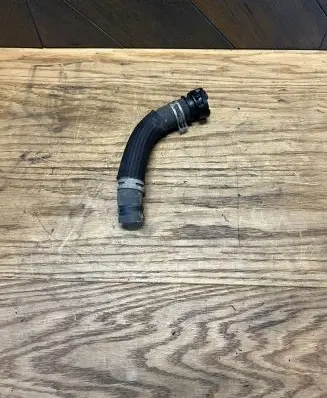 Citroen C4 II Picasso Engine coolant pipe/hose