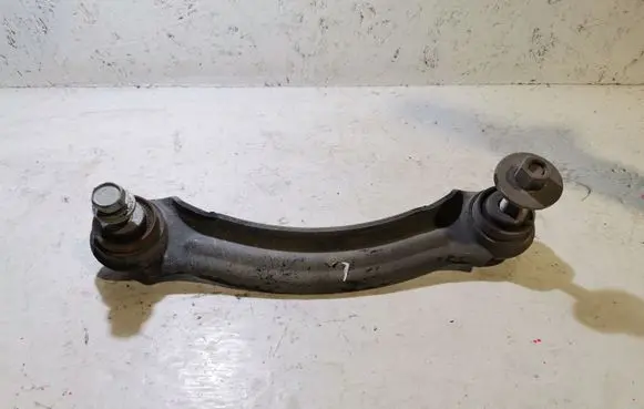 Dodge Challenger Rear upper control arm/wishbone
