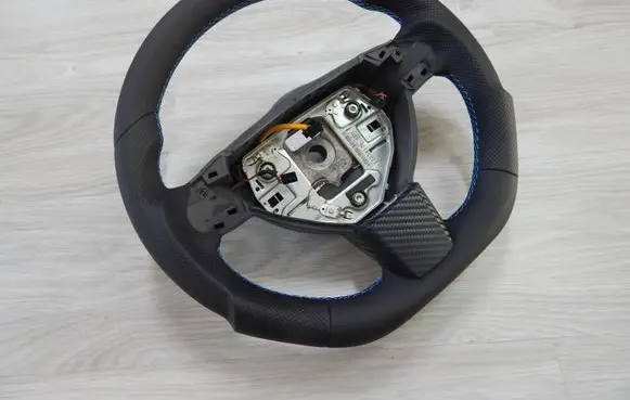 Opel Astra H Steering wheel