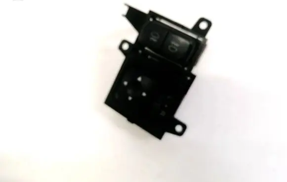 Mitsubishi Pajero Wing mirror switch MR190956 C8NC09M