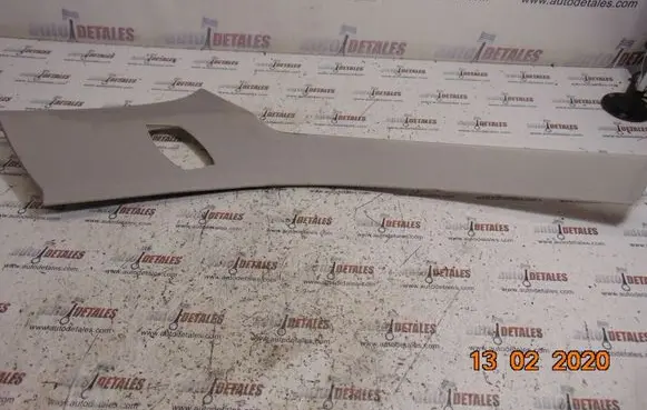 Mercedes-Benz C W204 (D)pillar trim (top) A2046901925
