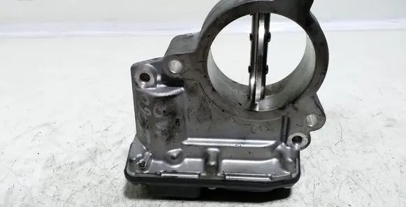 Mercedes-Benz E W213 Throttle valve A6540900070 122000101C