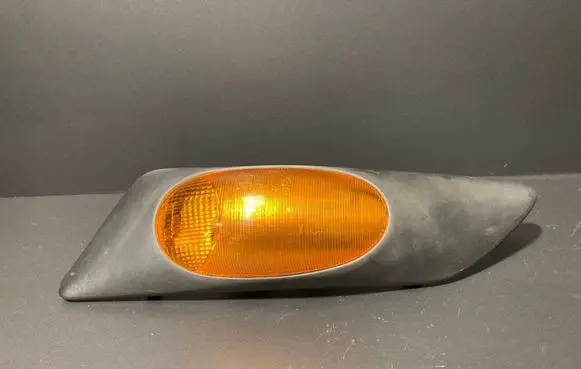 Front indicator light