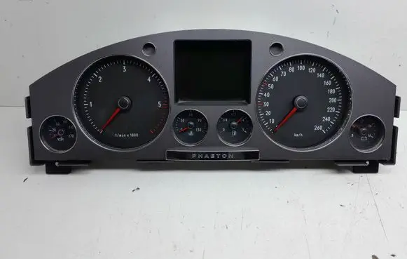 Speedometer (instrument cluster)