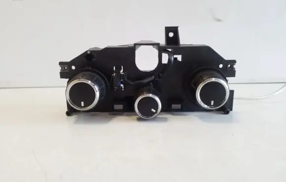 Iveco Daily 5th gen Climate control unit 568740100 A53001500