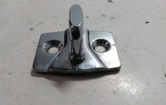 BMW 1 F20 F21 Front door lock loop/hook striker 7067805