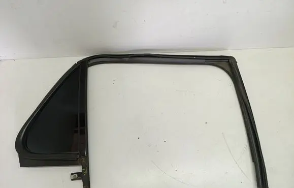 Ford Explorer V Rear door window glass