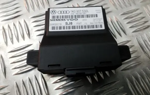 Volkswagen Golf V Other control units/modules 1K0907530L