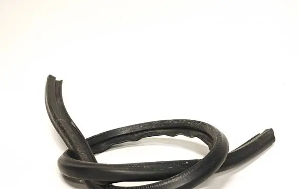 Volkswagen Scirocco Engine compartment rubber