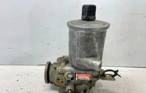 Mercedes-Benz S W126 Power steering pump A1244601580 1244601580 VICKERS