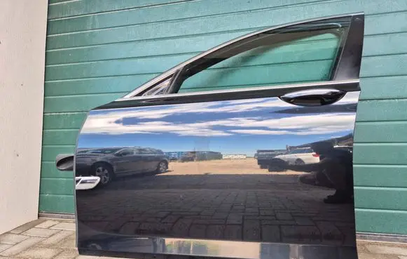BMW 7 F01 F02 F03 F04 Front door 475