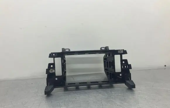 Radio/GPS head unit trim