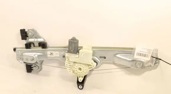 Nissan Qashqai Front window lifting mechanism without motor 80700HV00B