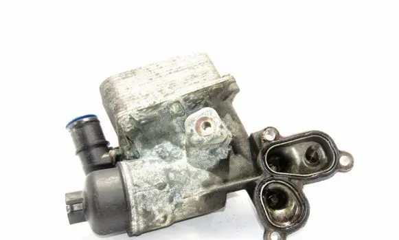 Opel Vivaro Oil filter mounting bracket