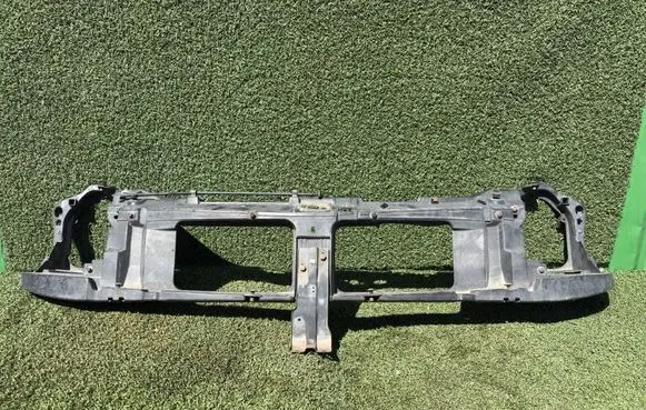 Renault Master II Radiator support slam panel 8200187234 8200187228