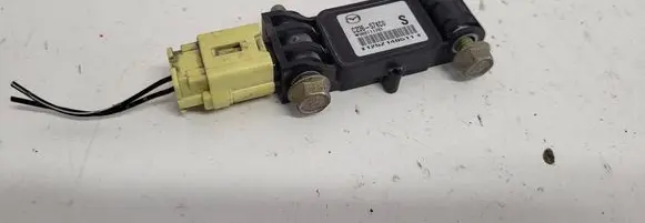 Mazda 5 Airbag deployment crash/impact sensor C23657KC0 125Z140511 W002T11781
