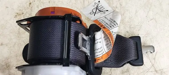 Hyundai ix35 Middle seatbelt (rear) 710310976