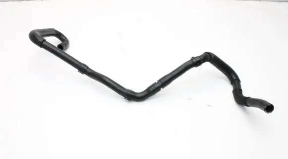 Toyota Auris 150 Engine coolant pipe/hose