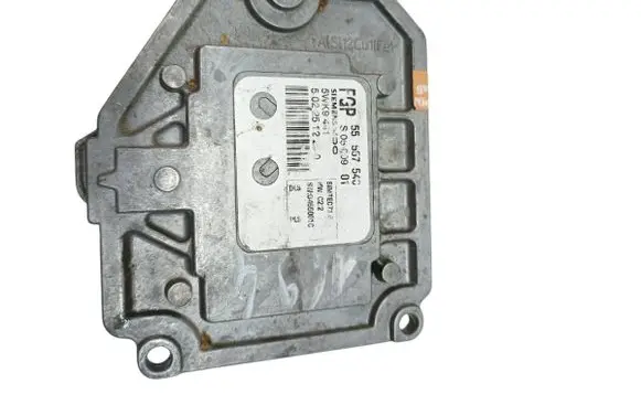 Opel Vectra C Engine control unit/module 55557540