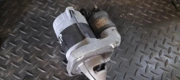 Citroen C4 Cactus Starter motor 9812715480