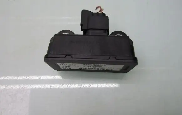 Renault Scenic III - Grand scenic III ESP acceleration yaw rate sensor 479305259R 479305259R9