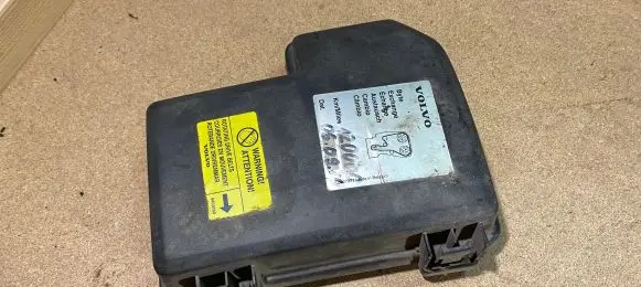 Volvo S80 Fuse box cover 9454160
