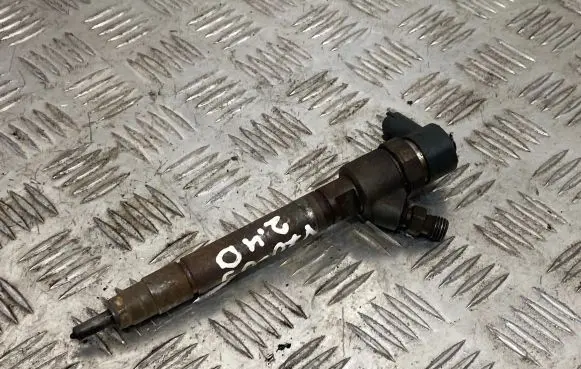 Volvo V70 Fuel injector 0445110251 307502832410
