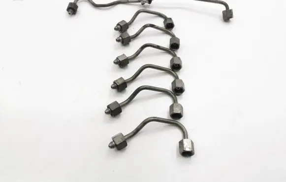 Mercedes-Benz CLS C219 Fuel injector supply line/pipe 