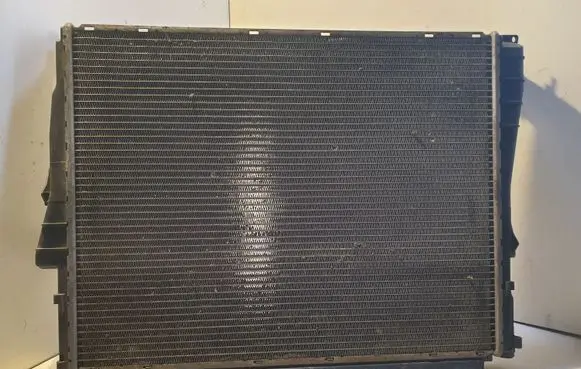 BMW 3 E46 Coolant radiator 1436241 1613108