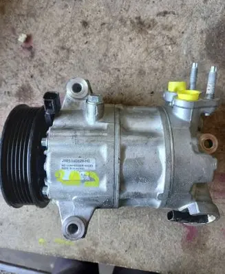 Ford Focus Air conditioning (A/C) compressor (pump) JS6119D629HC