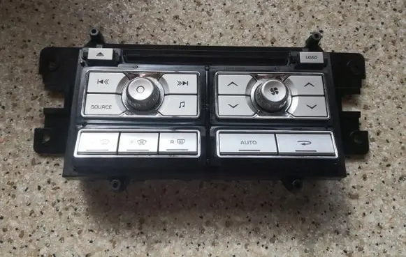 Head unit multimedia control