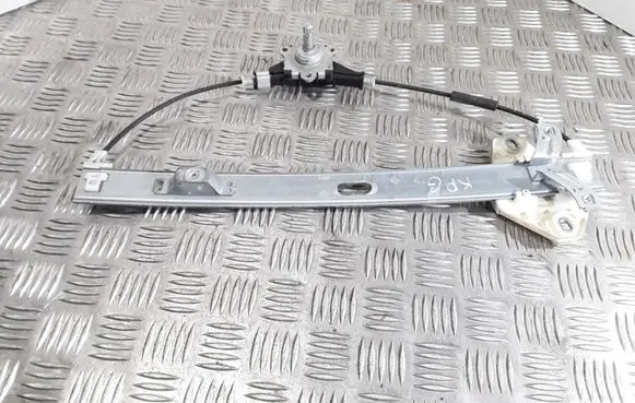 Rear door manual window regulator