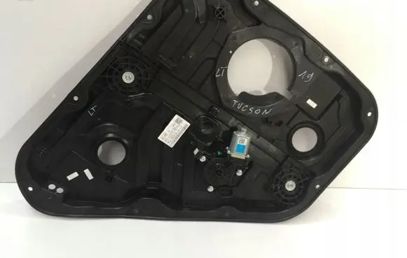 Hyundai Tucson TL Rear door window regulator with motor 83470D7110