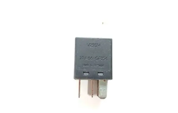 Ford Mondeo MK II Other relay 2W9314B192BA 033772C A1301X17
