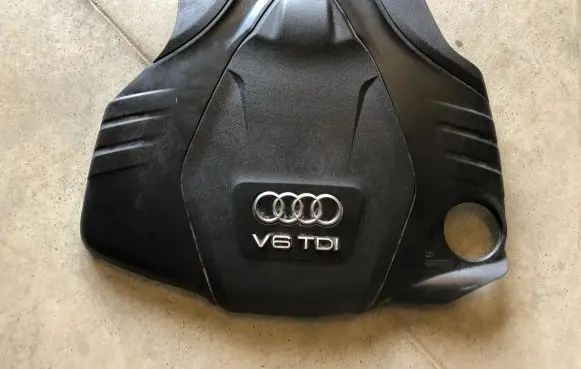 Audi A4 S4 B8 8K Engine cover (trim) 059103925BE 059103925
