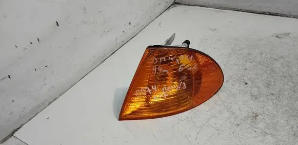 BMW 3 E46 Front indicator light 1315106140 1315106144