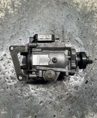 Opel Omega B2 Fuel injection high pressure pump 0470504016
