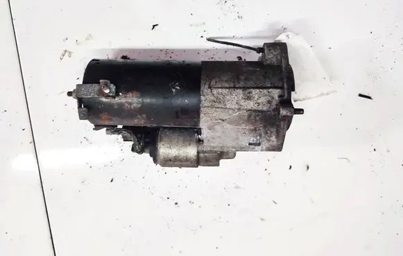 Audi A6 S6 C6 4F Starter motor 